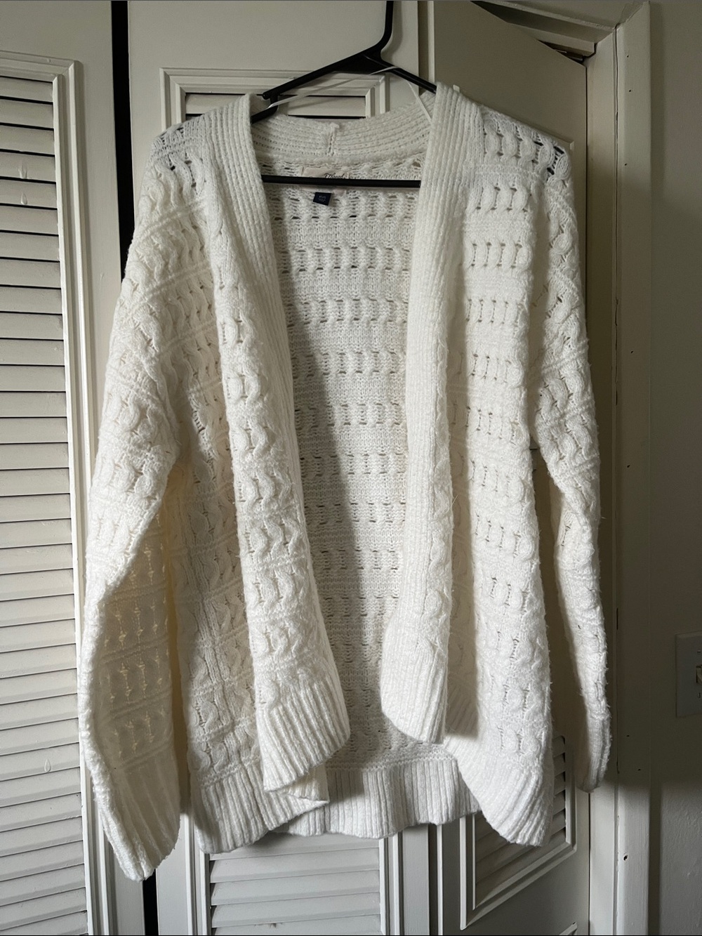 Universal Thread Cream Open-Front Cable Knit Cardigan
